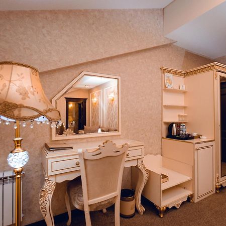 Baku Hotel Ганджа Екстериор снимка